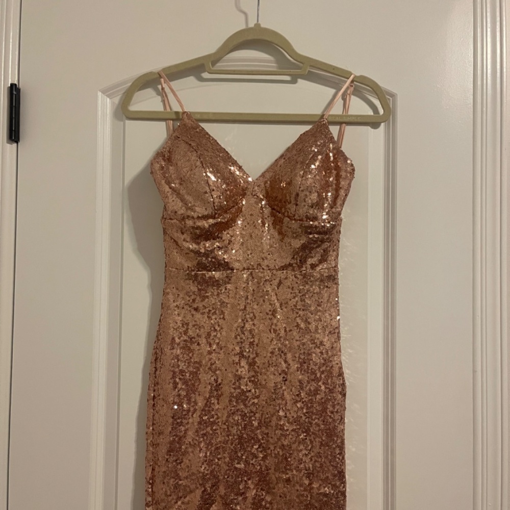Dress - Picture 4 of 6